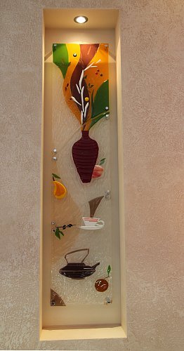 «Составной натюрморт в нише», цв. стекло, фьюзинг, 2010г.